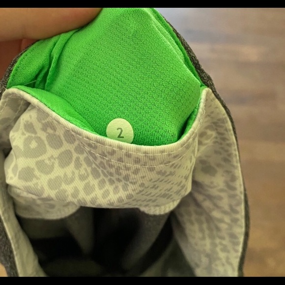 lululemon lightspeed tight size2 - Picture 7 of 9